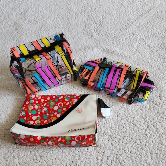 Shiseido Ginza Tokyo Trio Bag Set - Red, White, Multicolor NWOT Gifting Holidays - Picture 15 of 16